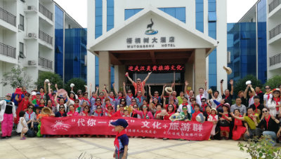 合影2.jpg