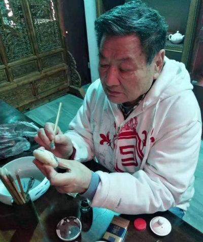 冷文康近照.jpg