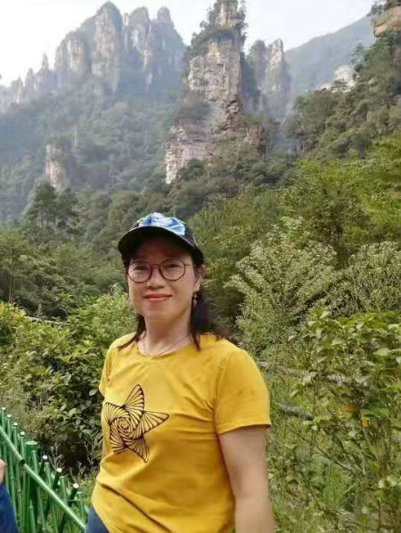 张红霞.jpg